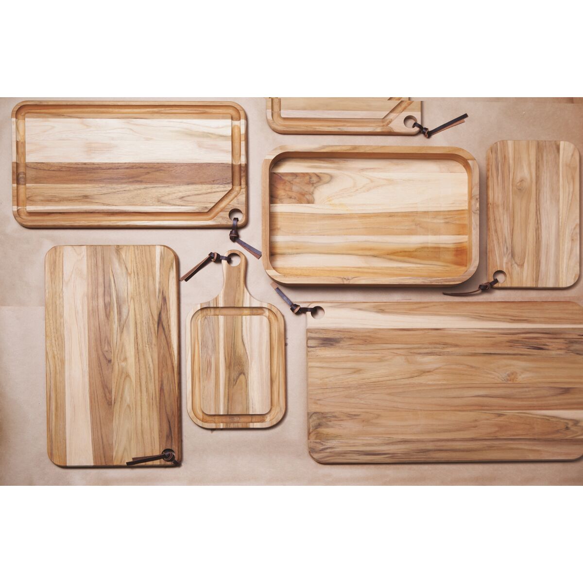 TRAMONTINA - Tabla Churrasco, Rectangular, para Asado, de Madera Teca y Acabado Natural, para Cortar Carne y Servir, Tamaño de 49 x 28 cm - Imagen 2