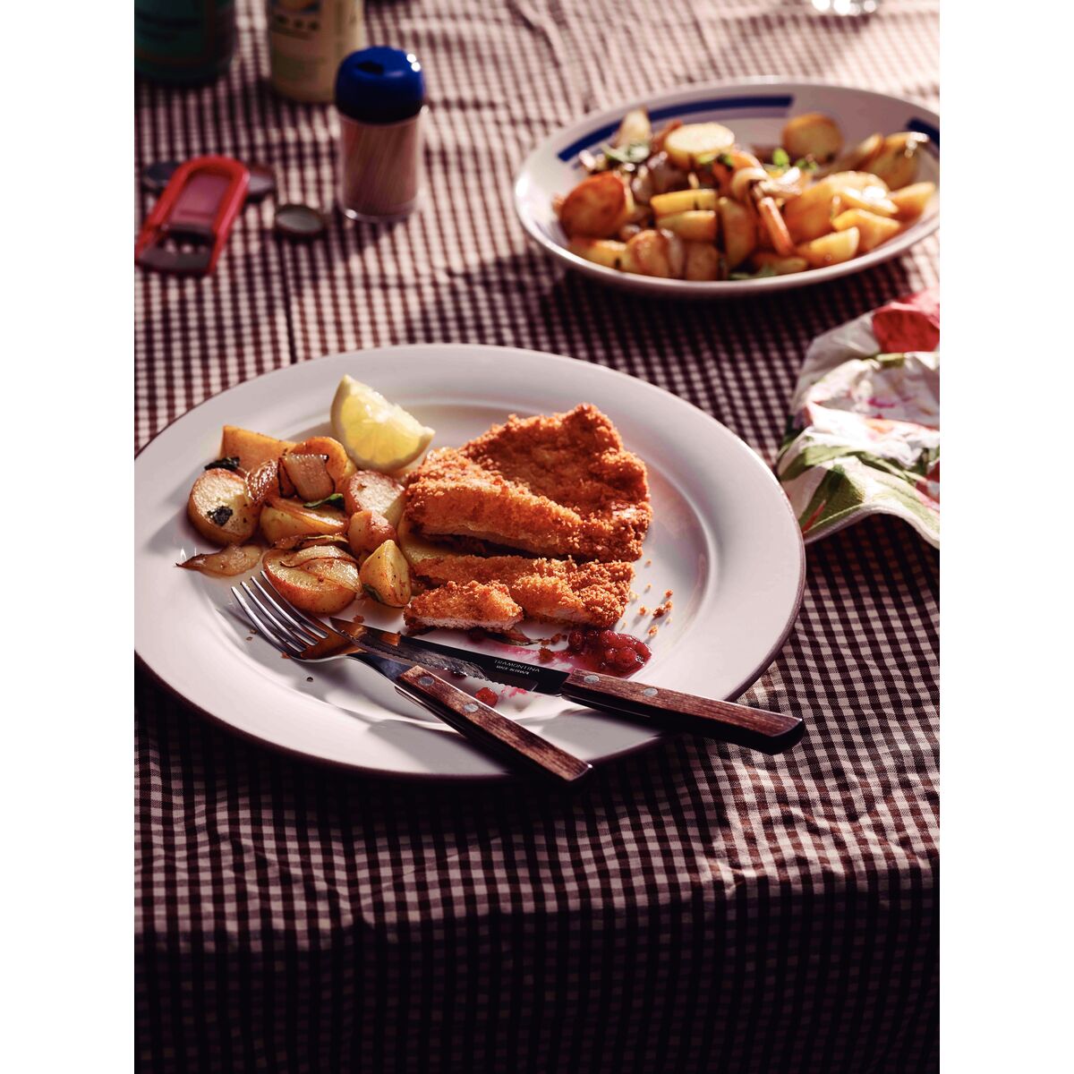 TRAMONTINA - Juego de Cubiertos Churrasco, para Carne, en Acero Inoxidable y Mangos de Madera Polywood en Color Castaño, Utensilios con Remaches, 8 Piezas - Imagen 4