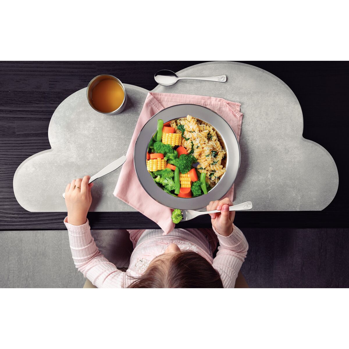 TRAMONTINA - Juego de cubiertos para niños Baby Friends de acero inoxidable terminación brillante con dibujo en alto relieve 3 piezas - Imagen 7